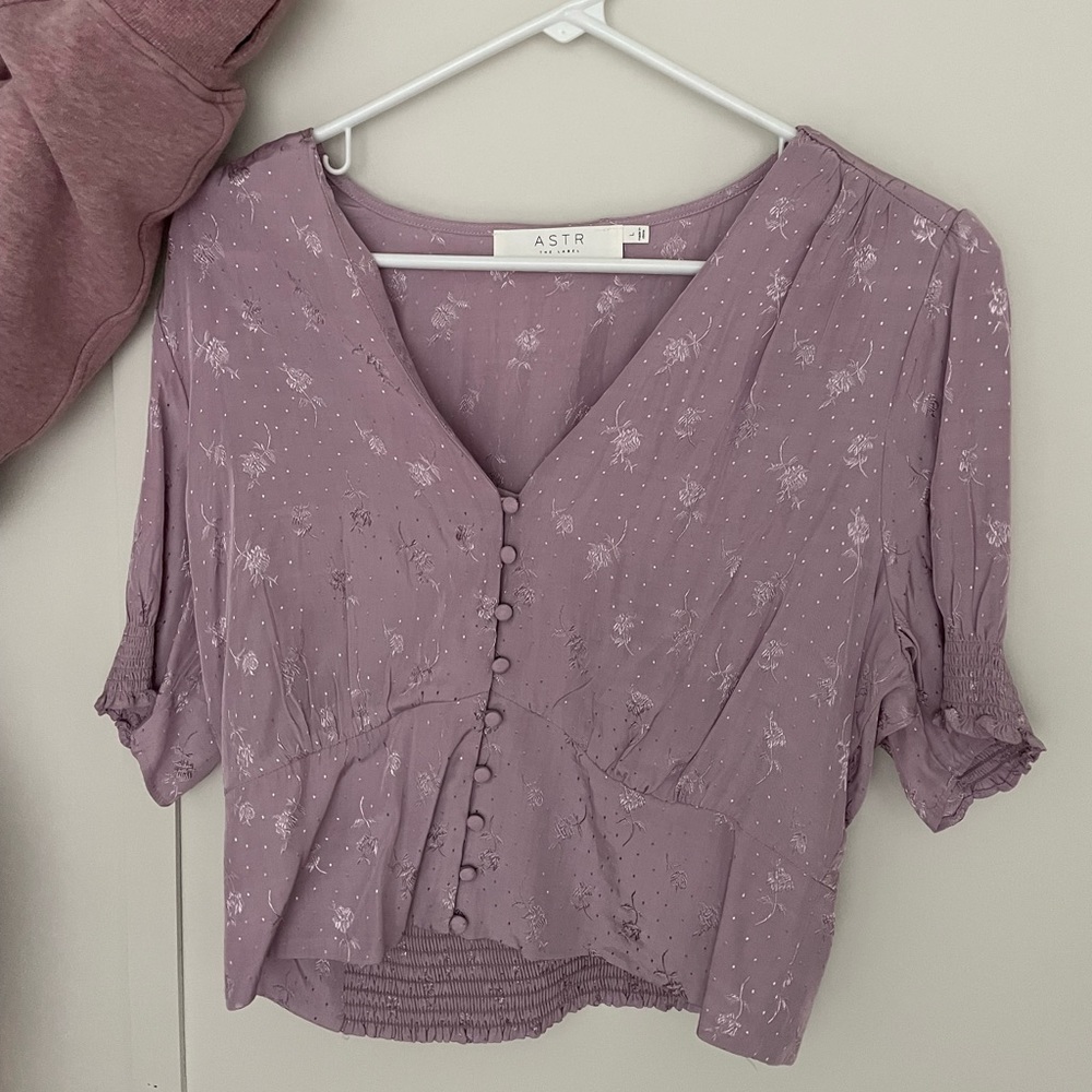 ASTR the label purple blouse. Puffy sleeves, buttons up!